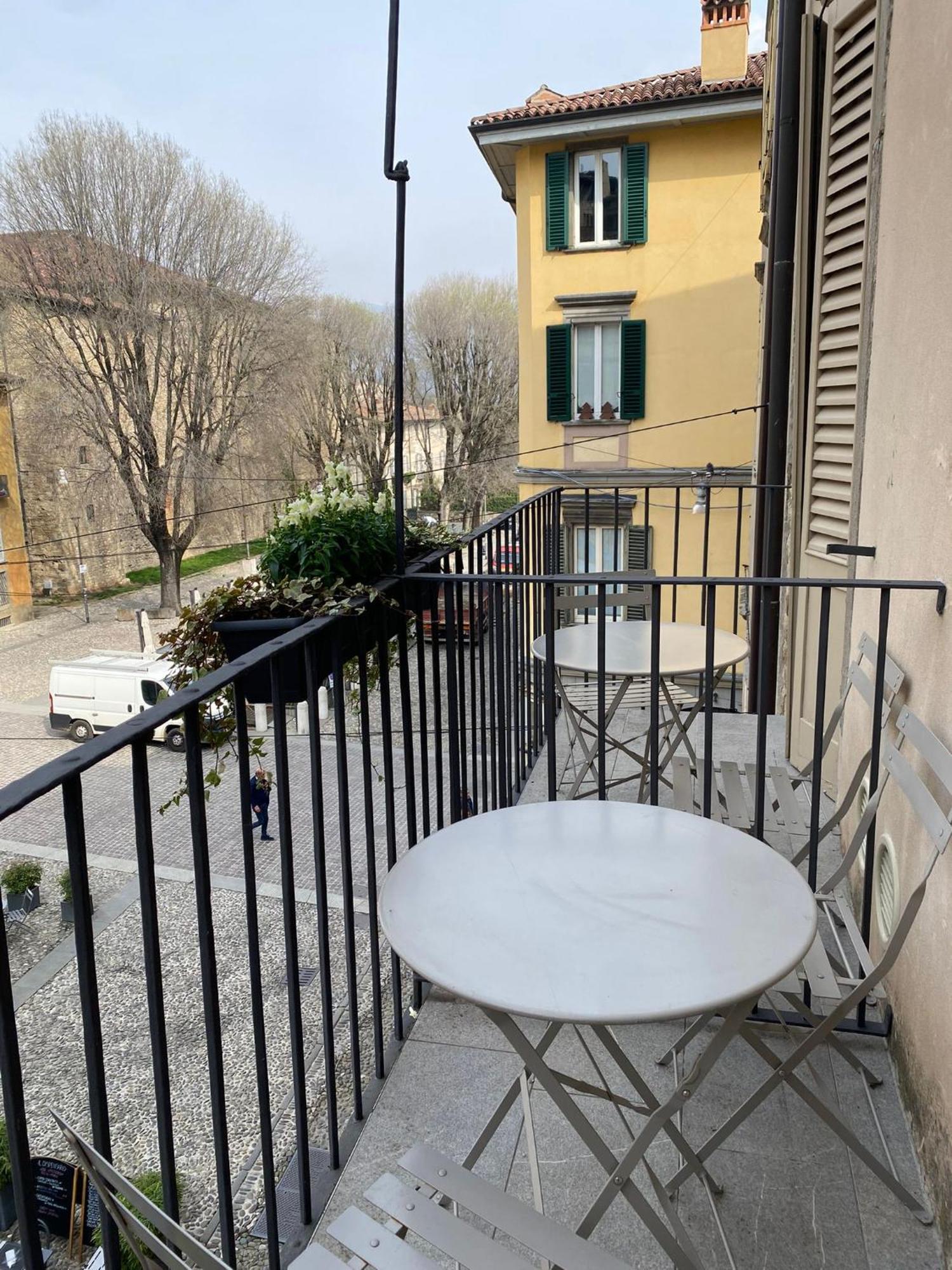 Piazza Mascheroni Home แบร์กาโม ภายนอก รูปภาพ