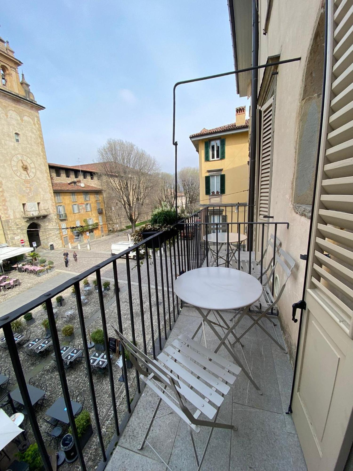 Piazza Mascheroni Home แบร์กาโม ภายนอก รูปภาพ